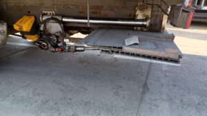 truck CF75IV-FAN 75.360 U 6x2 Space Cab CV457XY 83321